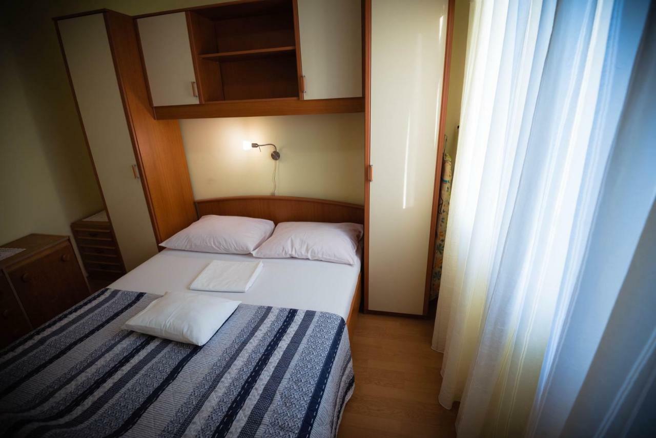 Apartmani Bare I Danica Grebaštica Eksteriør bilde